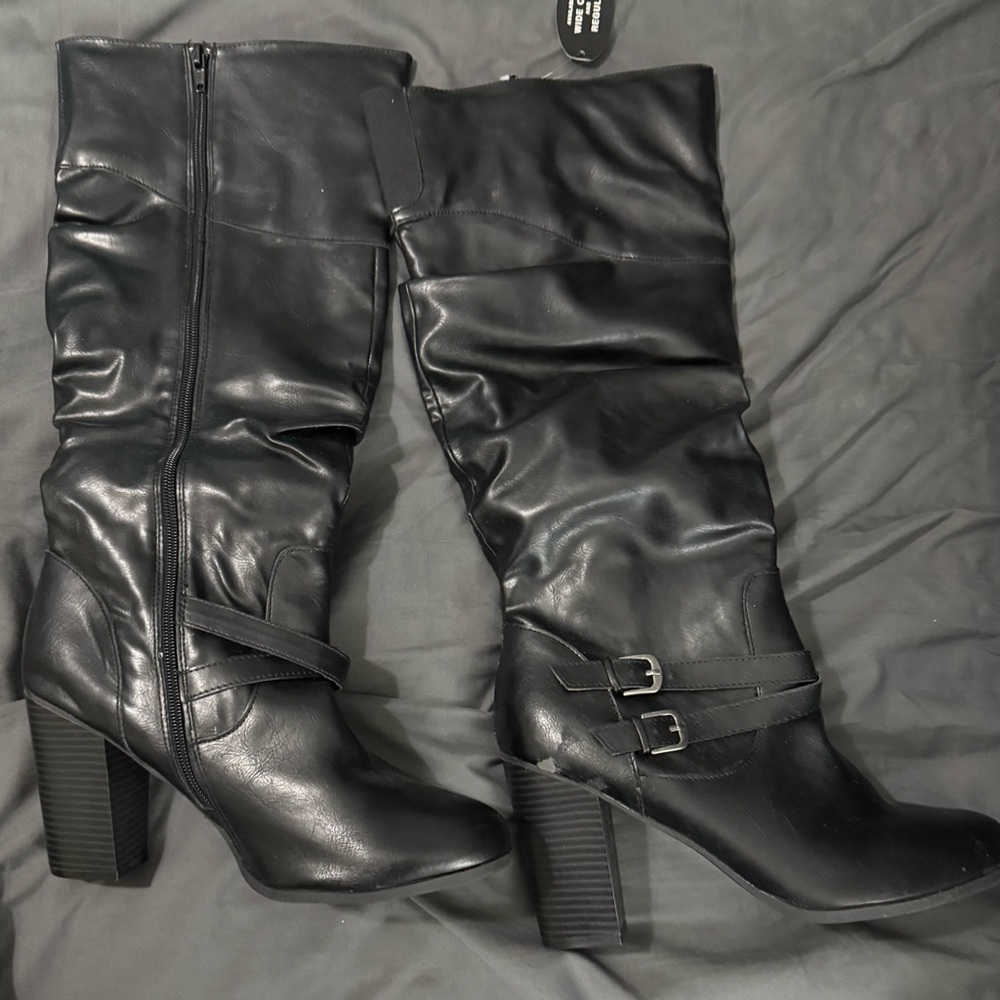 Black Wide Leg Boots